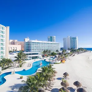 krystal-cancun.quintano-roohotels.com/